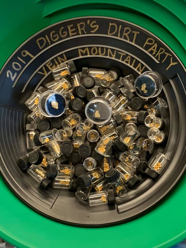 Digger's Dirt Party finds